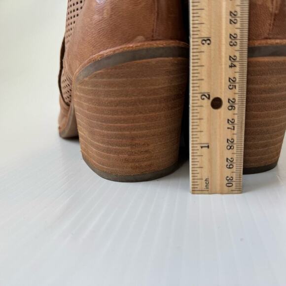 Sofft Chantey light brown stacked heeled boots size 10 women’s side zip closure - Picture 5 of 13